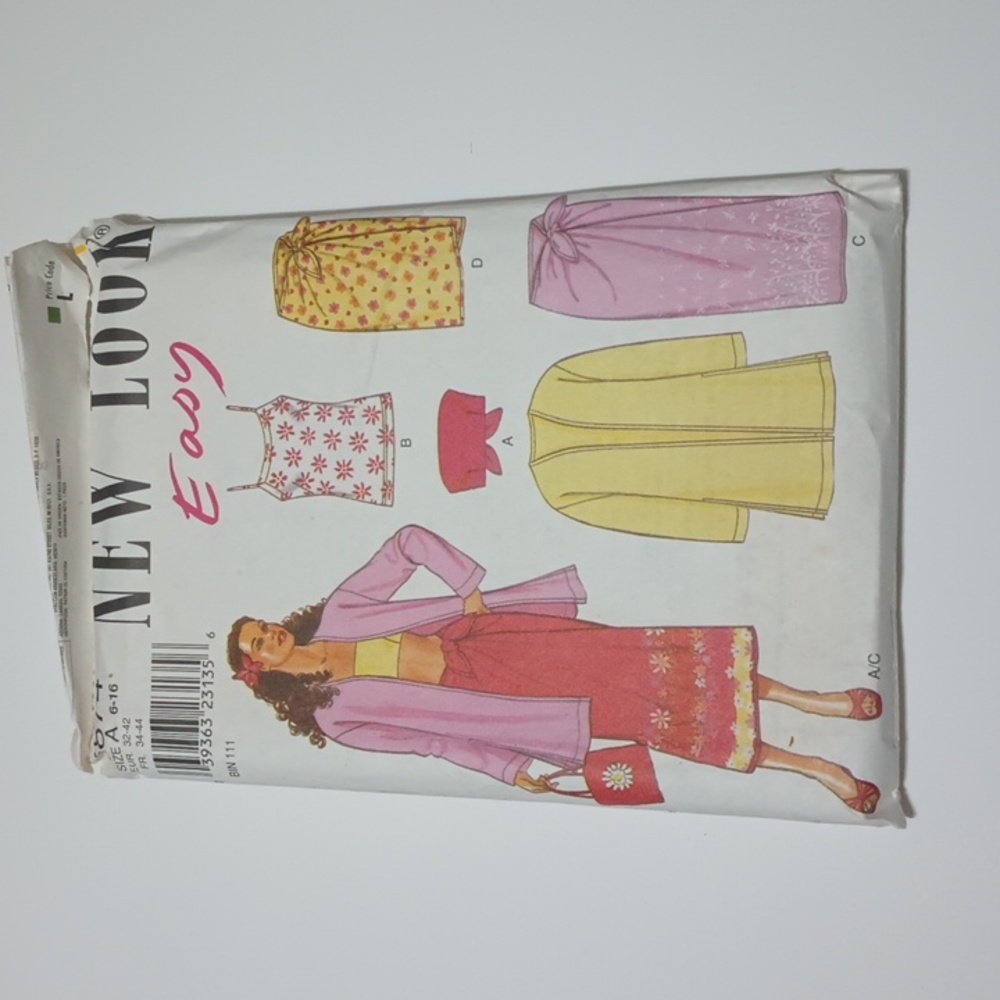 2/$15 Y2K New Look 6874 Beachwear Sewing Pattern 039363231356